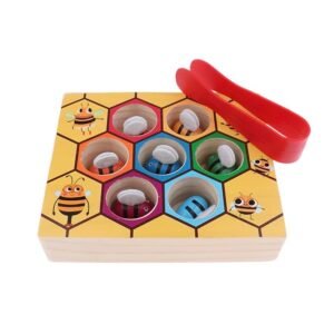 صورة للنحل داخل العلبة